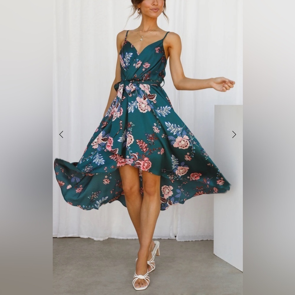 Hello molly FALLING IN STYLE MIDI DRESS FOREST GREEN